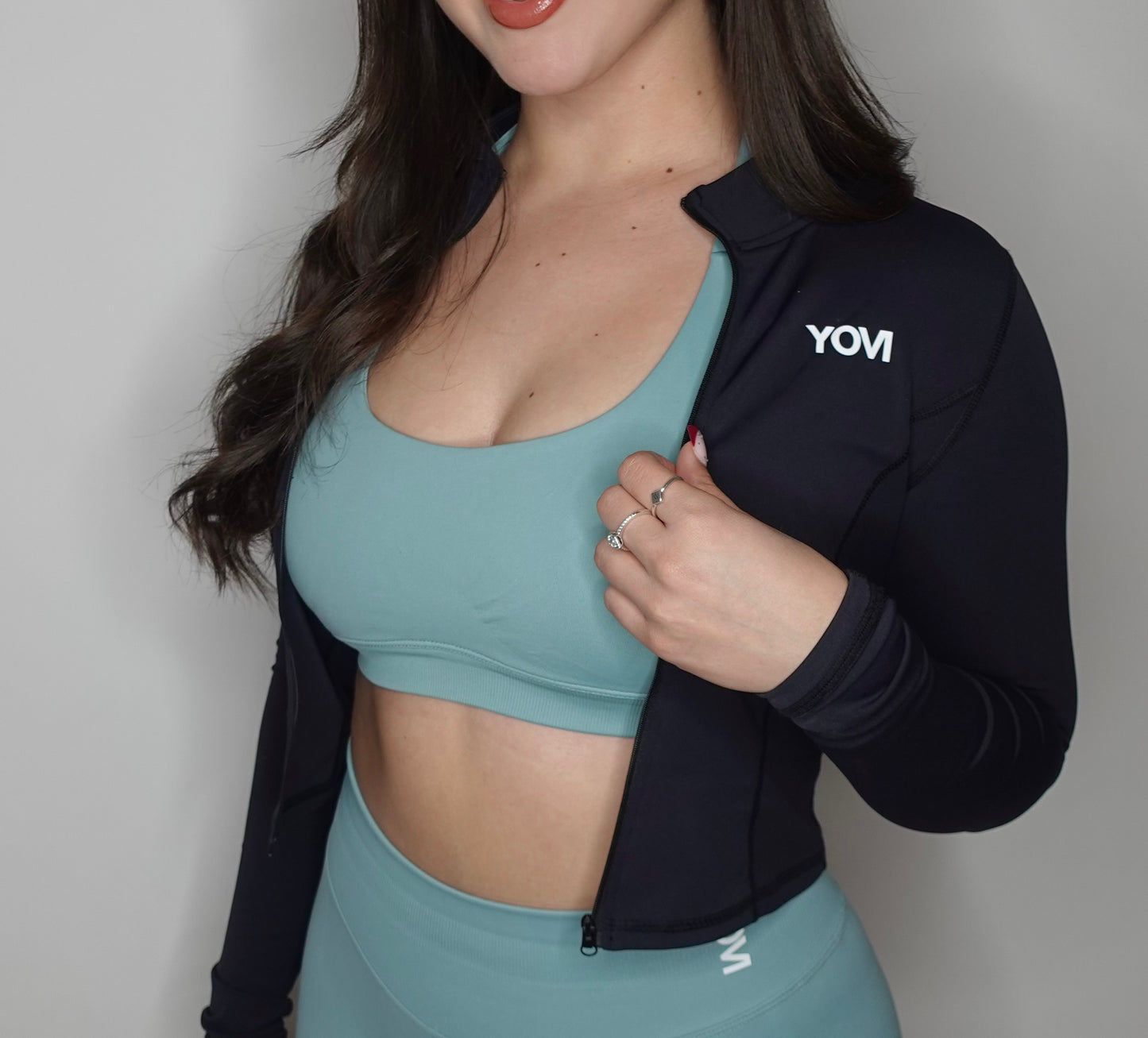 YOVI cropped zip up